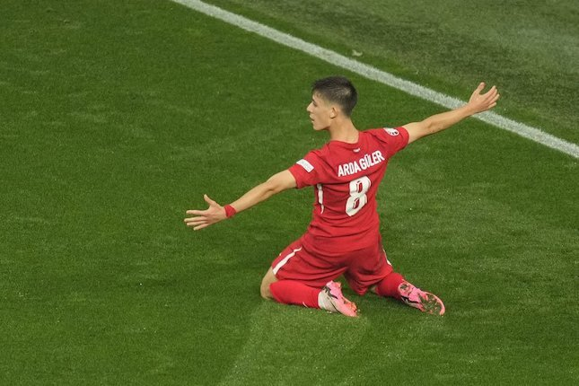 Euro 2024: Selebrasi gol pemain Turki, Arda Guler (c) AP Photo/Andreea Alexandru